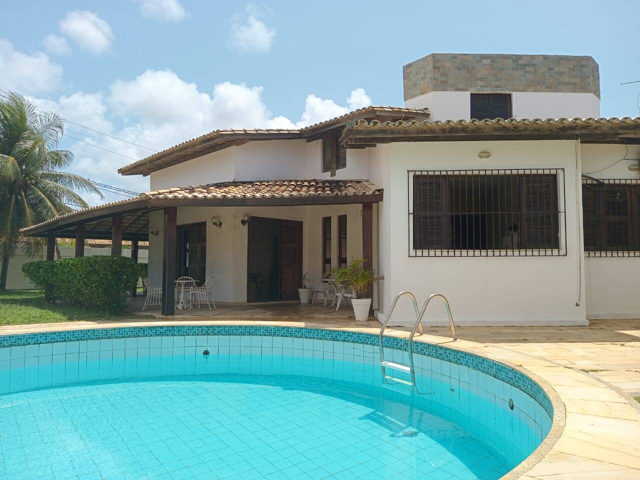 #437 - Casa para Venda em Lauro de Freitas - BA