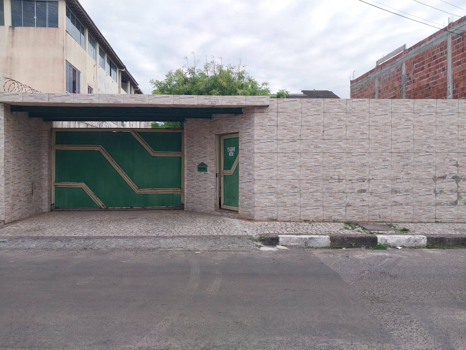 #443 - Casa para Venda em Lauro de Freitas - BA