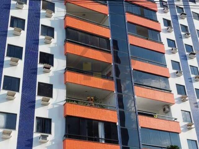 Apartamento para Venda em Feira de Santana - 4