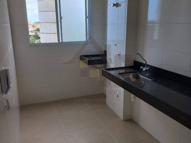 Apartamento para Venda em Lauro de Freitas - 4