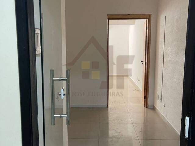 Sala Comercial para Locação em Lauro de Freitas - 4
